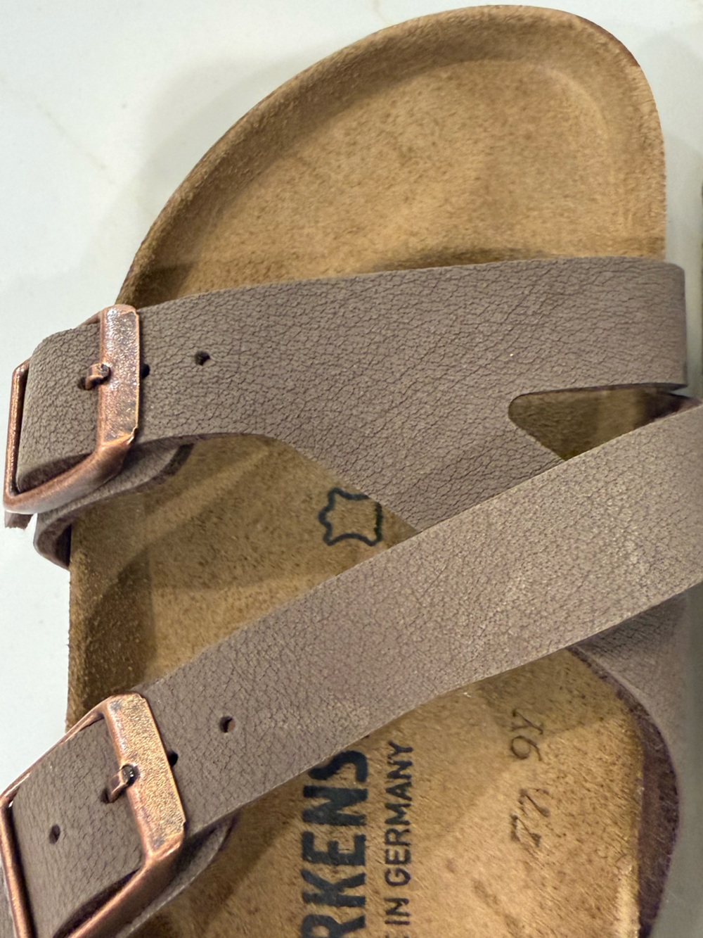 Birkenstock Women's Yao slides w/asymmetric strap ,  NEW without tags ..
size 37 - Picture 5 of 10